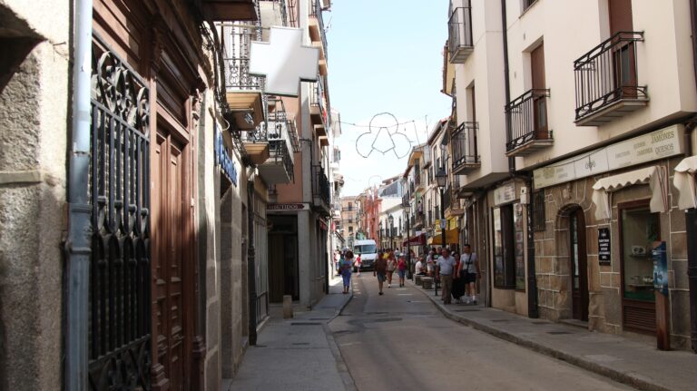 Calle Mayor. El Barco de Ávila - Casa rural Regajo Lobos